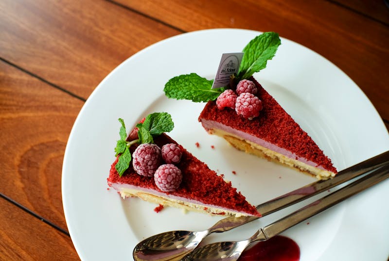 Classic New York style cheesecake with berry compote